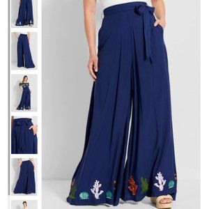 BNWT Modcloth High waisted wide leg pants navy with cacti detail